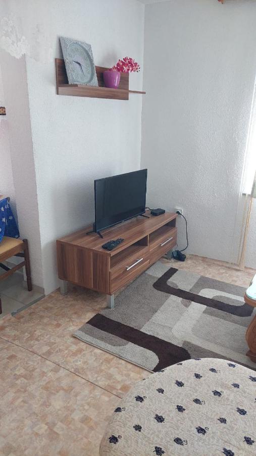Apartman Mely Kulen Vakuf Εξωτερικό φωτογραφία